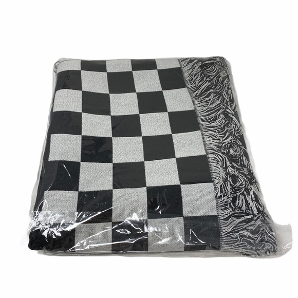 Vans Other Vans Off The Wall Blanket Poshmark